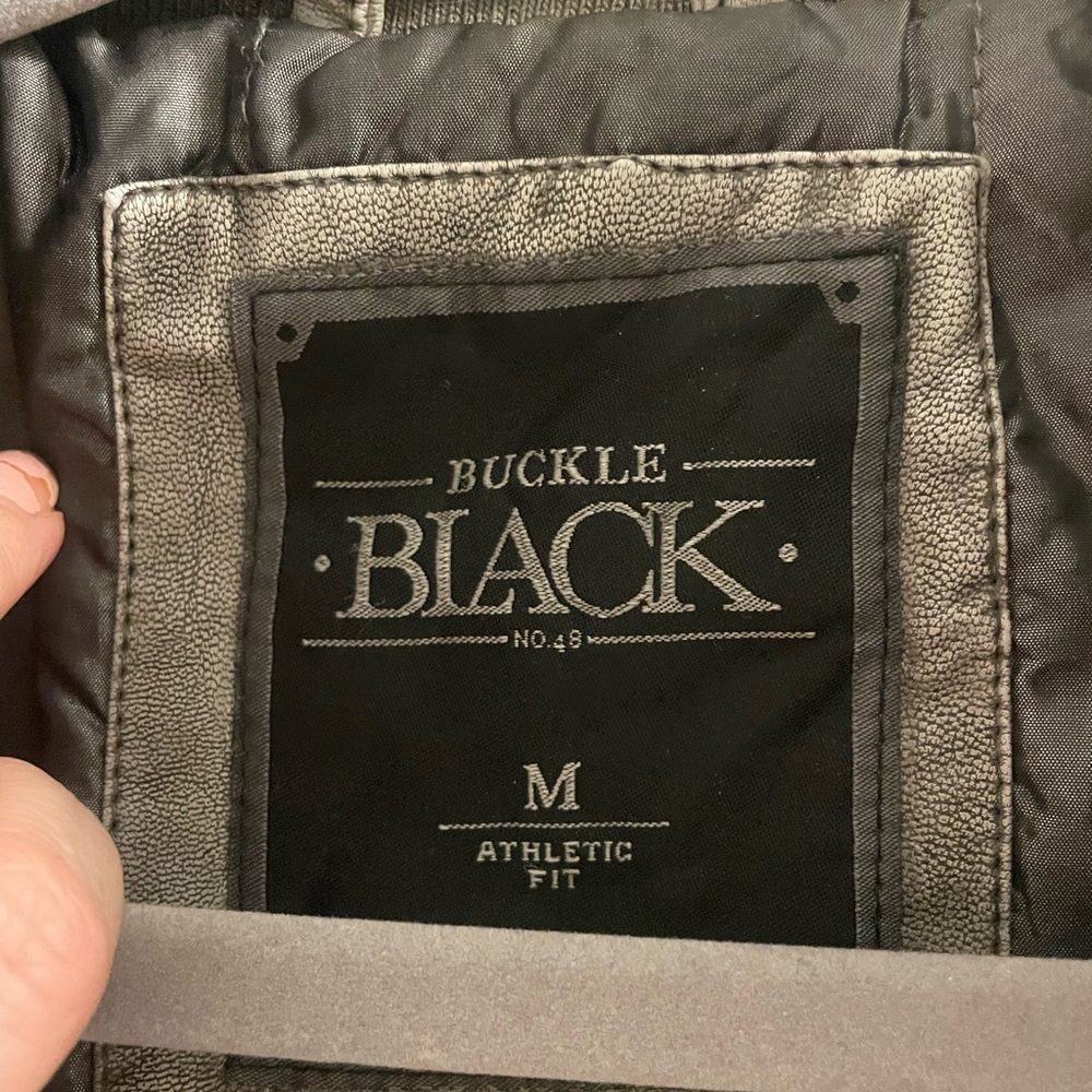 Buckle Jacket - Picture 7 of 8